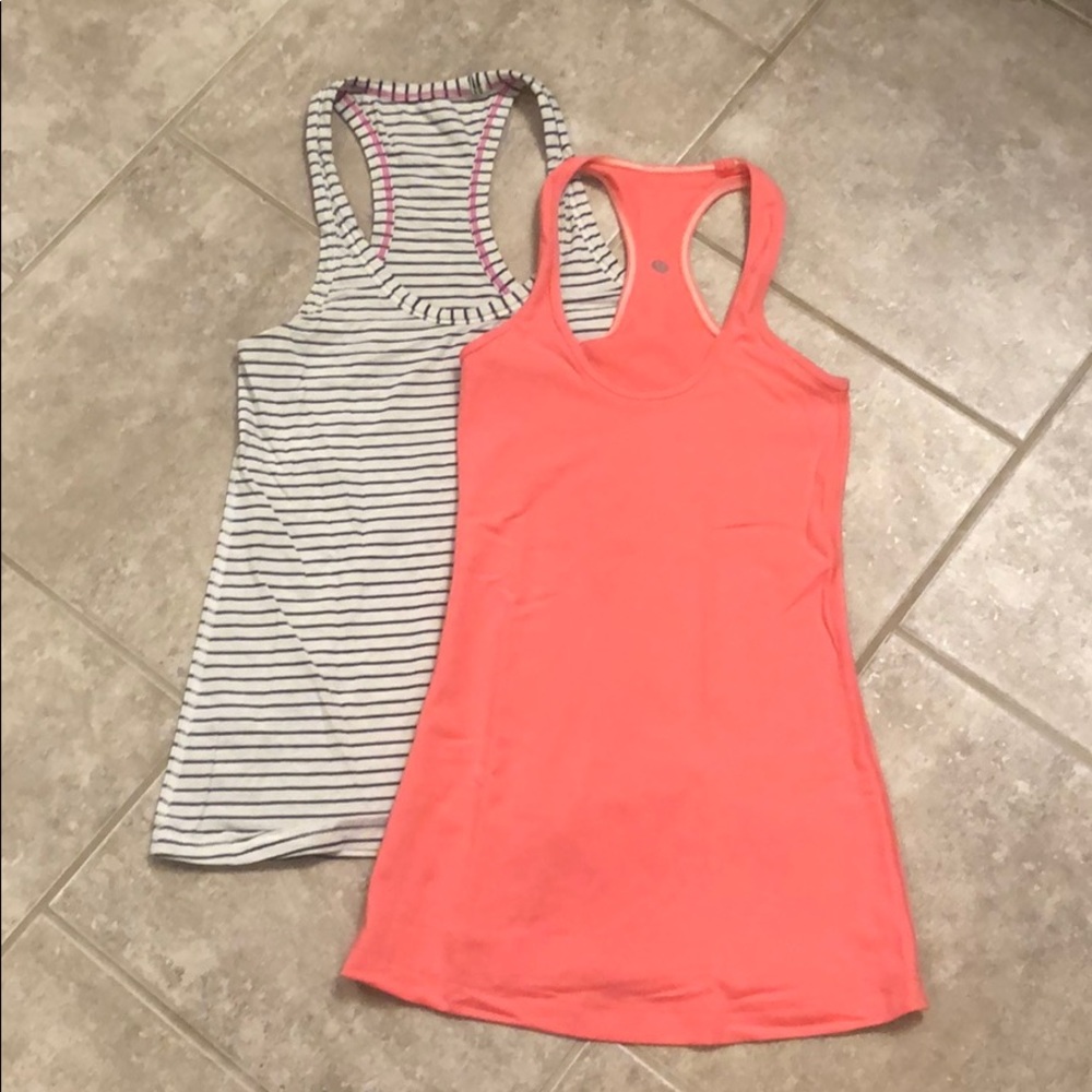 Lululemon size 2